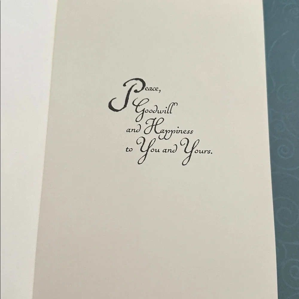 8 Christmas Greeting Cards (no envelopes included)